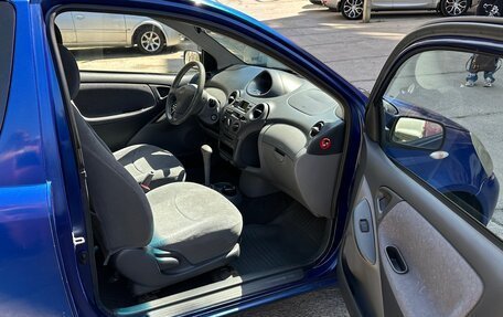 Toyota Yaris I рестайлинг, 1999 год, 320 000 рублей, 14 фотография