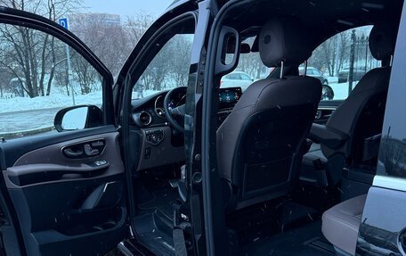 Mercedes-Benz V-Класс, 2023 год, 12 000 000 рублей, 10 фотография