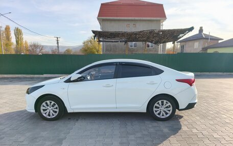 Hyundai Solaris II рестайлинг, 2020 год, 1 050 000 рублей, 10 фотография