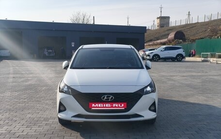 Hyundai Solaris II рестайлинг, 2020 год, 1 050 000 рублей, 4 фотография