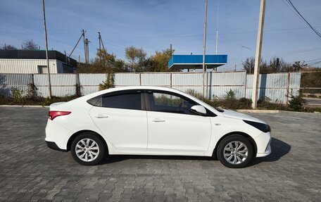 Hyundai Solaris II рестайлинг, 2020 год, 1 050 000 рублей, 15 фотография