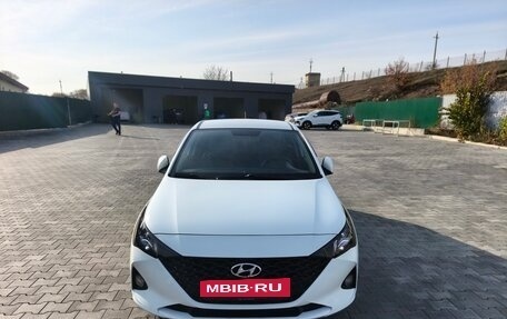 Hyundai Solaris II рестайлинг, 2020 год, 1 050 000 рублей, 19 фотография
