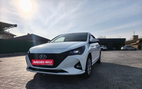 Hyundai Solaris II рестайлинг, 2020 год, 1 050 000 рублей, 24 фотография
