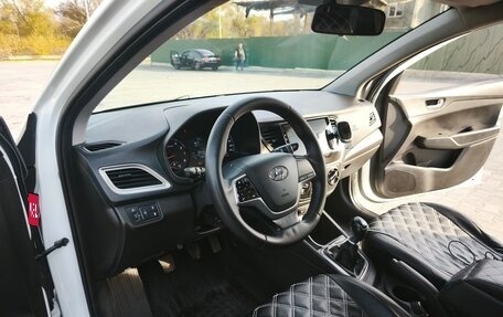 Hyundai Solaris II рестайлинг, 2020 год, 1 050 000 рублей, 32 фотография