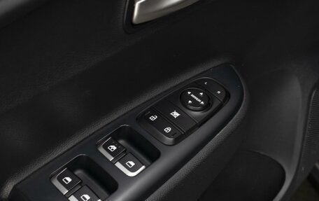 KIA Rio IV, 2018 год, 1 250 000 рублей, 17 фотография