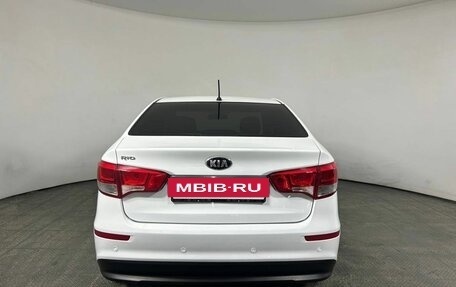 KIA Rio III рестайлинг, 2015 год, 930 000 рублей, 6 фотография