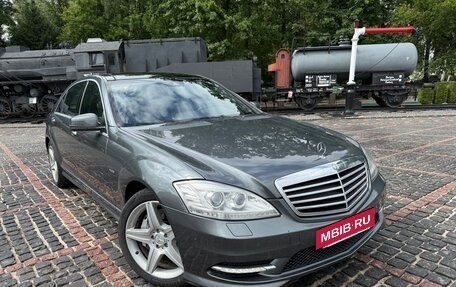 Mercedes-Benz S-Класс, 2012 год, 2 695 000 рублей, 3 фотография