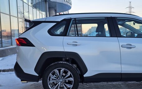 Toyota RAV4, 2025 год, 4 250 000 рублей, 12 фотография