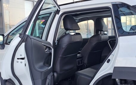 Toyota RAV4, 2025 год, 4 250 000 рублей, 23 фотография