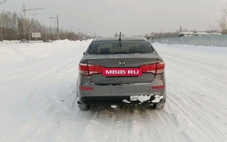 KIA Rio III рестайлинг, 2016 год, 900 000 рублей, 4 фотография