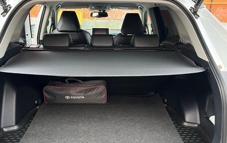 Toyota RAV4, 2020 год, 3 350 000 рублей, 10 фотография