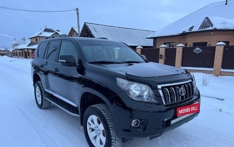 Toyota Land Cruiser Prado 150 рестайлинг 2, 2011 год, 2 600 000 рублей, 1 фотография
