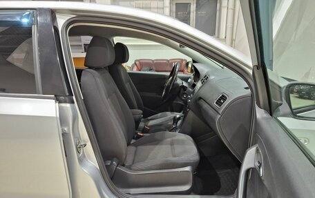 Volkswagen Polo VI (EU Market), 2013 год, 850 000 рублей, 31 фотография