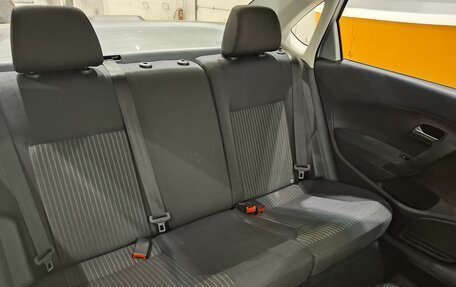 Volkswagen Polo VI (EU Market), 2013 год, 850 000 рублей, 37 фотография