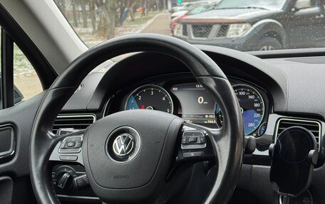 Volkswagen Touareg III, 2013 год, 2 050 000 рублей, 14 фотография