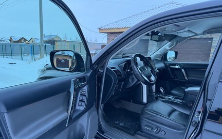 Toyota Land Cruiser Prado 150 рестайлинг 2, 2011 год, 2 600 000 рублей, 7 фотография