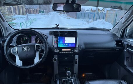 Toyota Land Cruiser Prado 150 рестайлинг 2, 2011 год, 2 600 000 рублей, 9 фотография