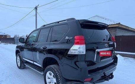 Toyota Land Cruiser Prado 150 рестайлинг 2, 2011 год, 2 600 000 рублей, 5 фотография