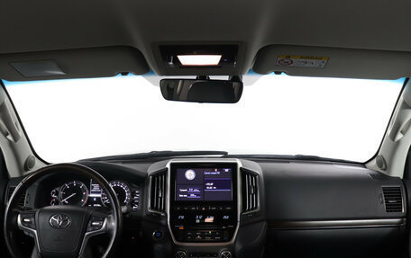 Toyota Land Cruiser 200, 2020 год, 7 890 000 рублей, 12 фотография