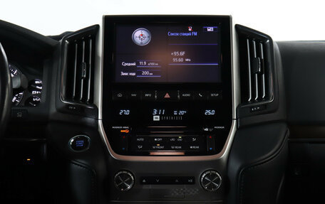 Toyota Land Cruiser 200, 2020 год, 7 890 000 рублей, 14 фотография