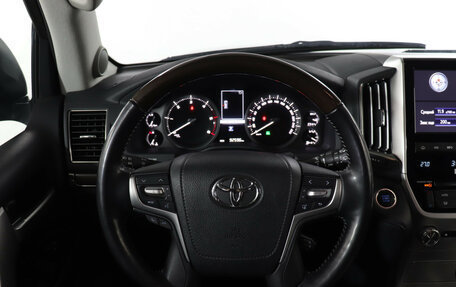 Toyota Land Cruiser 200, 2020 год, 7 890 000 рублей, 16 фотография