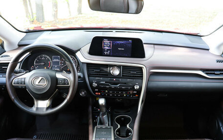 Lexus RX IV рестайлинг, 2021 год, 5 150 000 рублей, 12 фотография