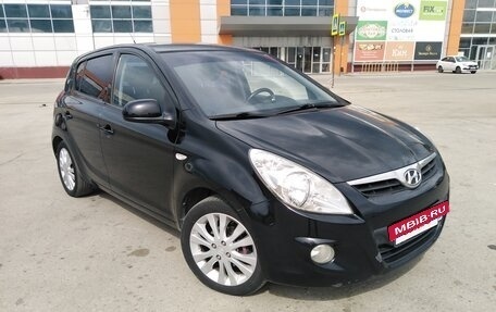 Hyundai i20 IB рестайлинг, 2010 год, 700 000 рублей, 3 фотография