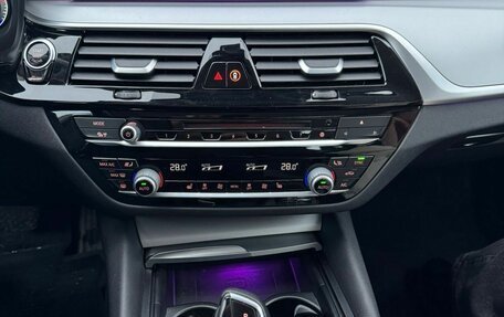 BMW 5 серия, 2019 год, 3 750 000 рублей, 16 фотография