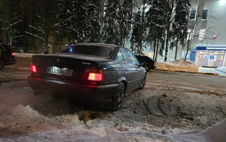 BMW 3 серия, 1994 год, 300 000 рублей, 3 фотография