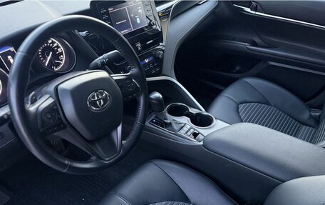 Toyota Camry, 2022 год, 3 350 000 рублей, 7 фотография