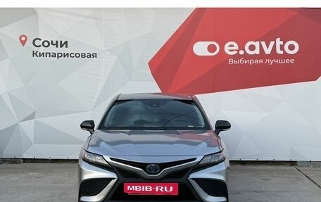 Toyota Camry, 2022 год, 3 350 000 рублей, 2 фотография