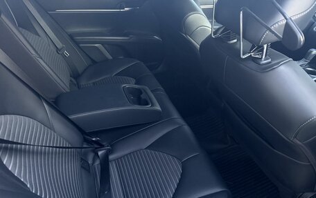 Toyota Camry, 2022 год, 3 350 000 рублей, 13 фотография