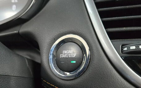 Chevrolet Trax, 2021 год, 1 590 000 рублей, 17 фотография