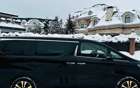 Toyota Alphard III, 2019 год, 5 750 000 рублей, 2 фотография