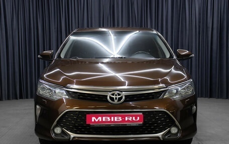 Toyota Camry, 2017 год, 2 198 000 рублей, 2 фотография