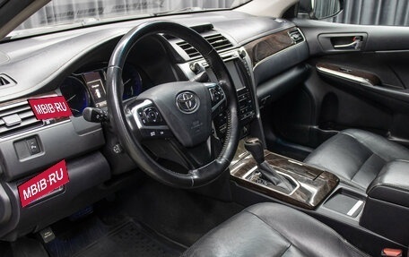 Toyota Camry, 2017 год, 2 198 000 рублей, 15 фотография