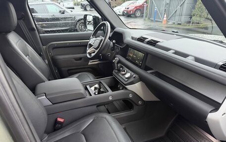 Land Rover Defender II, 2023 год, 9 088 210 рублей, 17 фотография