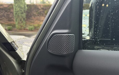 Land Rover Defender II, 2023 год, 9 088 210 рублей, 16 фотография