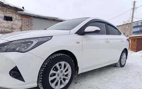 Hyundai Solaris II рестайлинг, 2021 год, 1 440 000 рублей, 11 фотография