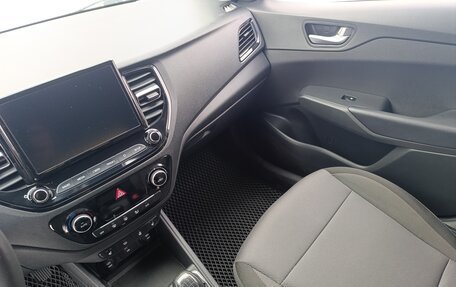 Hyundai Solaris II рестайлинг, 2021 год, 1 440 000 рублей, 15 фотография