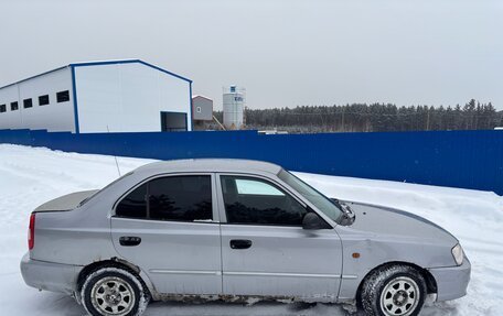 Hyundai Accent II, 2002 год, 137 000 рублей, 2 фотография
