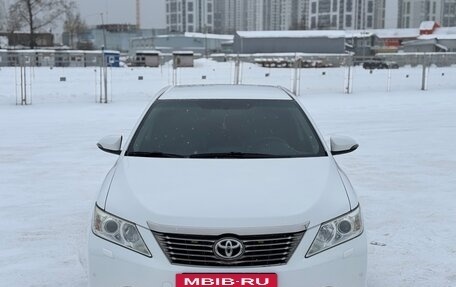 Toyota Camry, 2012 год, 1 900 000 рублей, 2 фотография