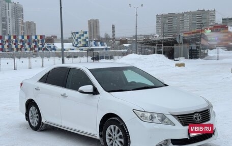 Toyota Camry, 2012 год, 1 900 000 рублей, 3 фотография