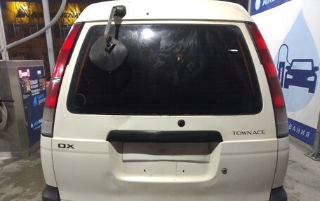 Toyota Town Ace III, 2000 год, 500 000 рублей, 5 фотография