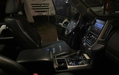 Toyota Land Cruiser 200, 2019 год, 6 660 000 рублей, 5 фотография