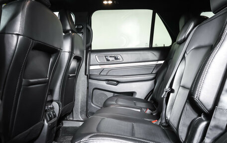 Ford Explorer VI, 2018 год, 3 179 000 рублей, 13 фотография