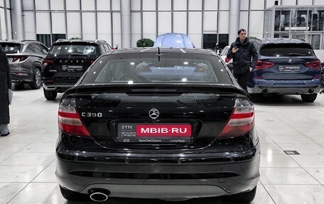 Mercedes-Benz C-Класс, 2006 год, 680 000 рублей, 6 фотография