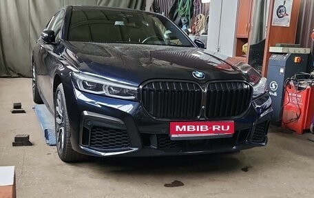 BMW 7 серия, 2020 год, 5 900 000 рублей, 1 фотография
