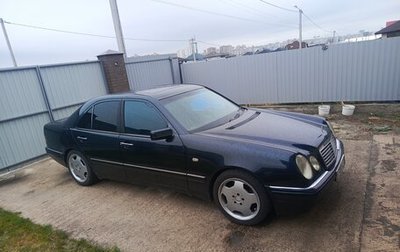 Mercedes-Benz E-Класс, 1996 год, 600 000 рублей, 1 фотография