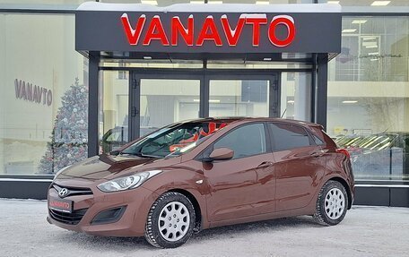Hyundai i30 II рестайлинг, 2013 год, 880 000 рублей, 1 фотография